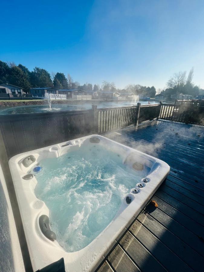 Loki'S Retreat Lodge With Hot Tub York Luaran gambar