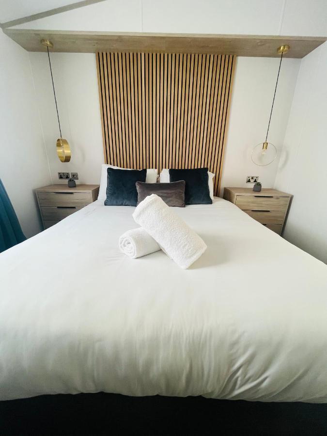 Loki'S Retreat Lodge With Hot Tub York Luaran gambar