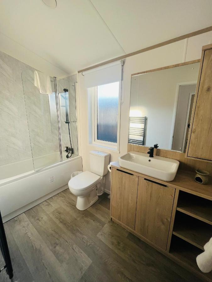 Loki'S Retreat Lodge With Hot Tub York Luaran gambar