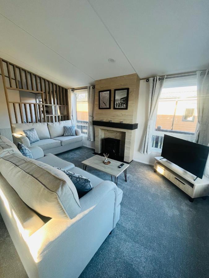 Loki'S Retreat Lodge With Hot Tub York Luaran gambar